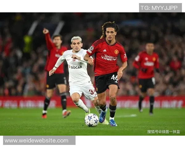 迪马透露麦克托米奈有望首发出战欧冠霍伊伦缺席训练状态成疑