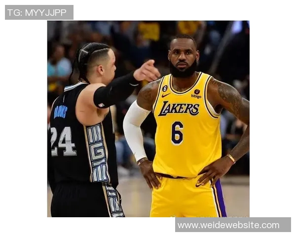 狄龙两节半遭遇6犯离场全场表现平平仅得12分2板1助1断 狄龙两节半遭遇6犯离场全场表现平平仅得12分2板1助1断