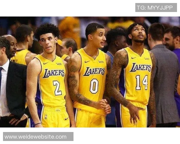 湖人队即将开启短途客场之旅官方社交媒体分享登机瞬间