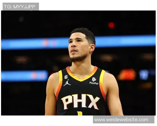 布克高效表现16投10中罚球全中独得31分助球队争胜